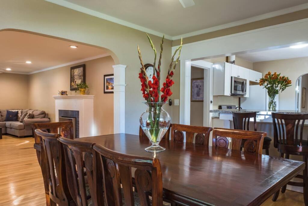 Lovely House Near Downtown, Home Away From Home! Chico Exterior photo
