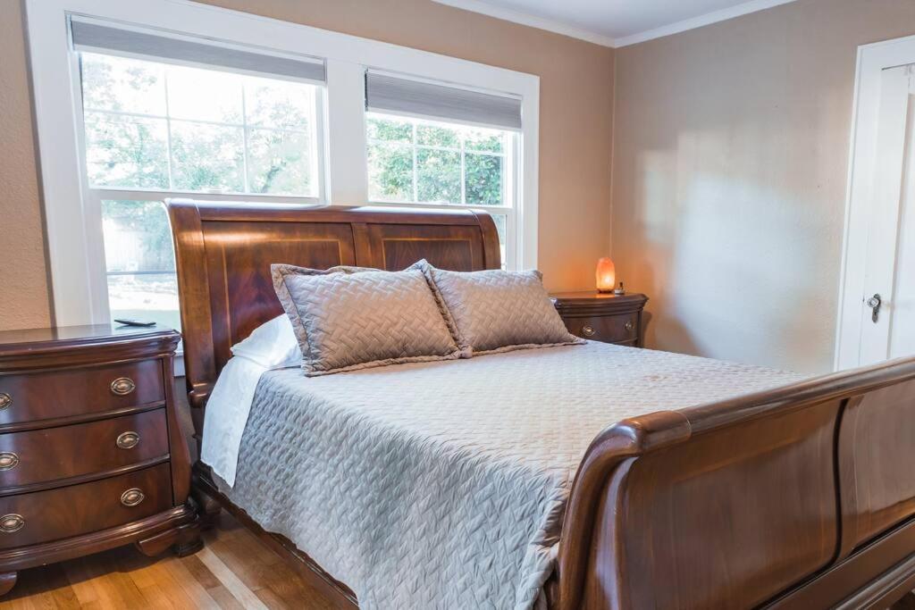 Lovely House Near Downtown, Home Away From Home! Chico Exterior photo